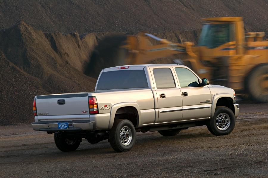  GMC Sierra HD 2003 года  (фото 11 из 13)